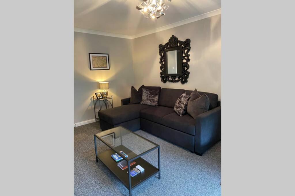 Peter Pan Apartment In The Heart Of Inverness Dalneigh Exteriör bild